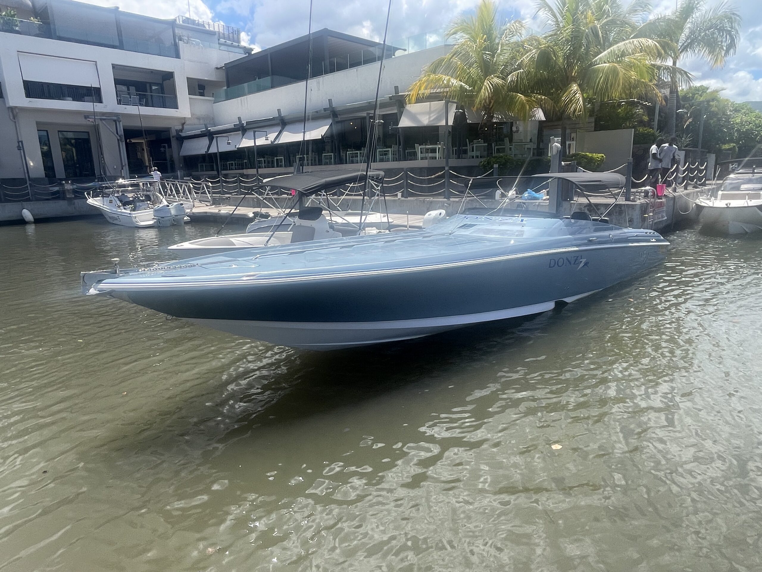 Donzi 35