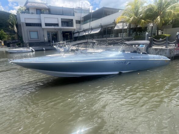 Donzi 35