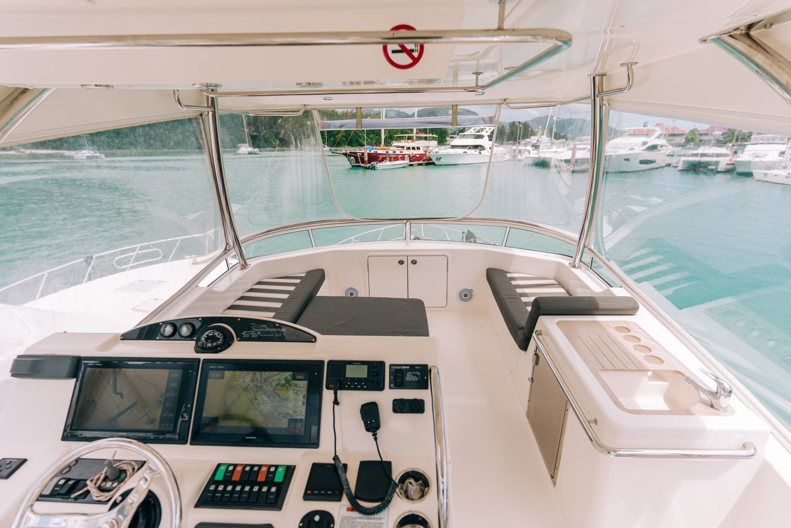 Riviera 45 open fly bridge 2016
