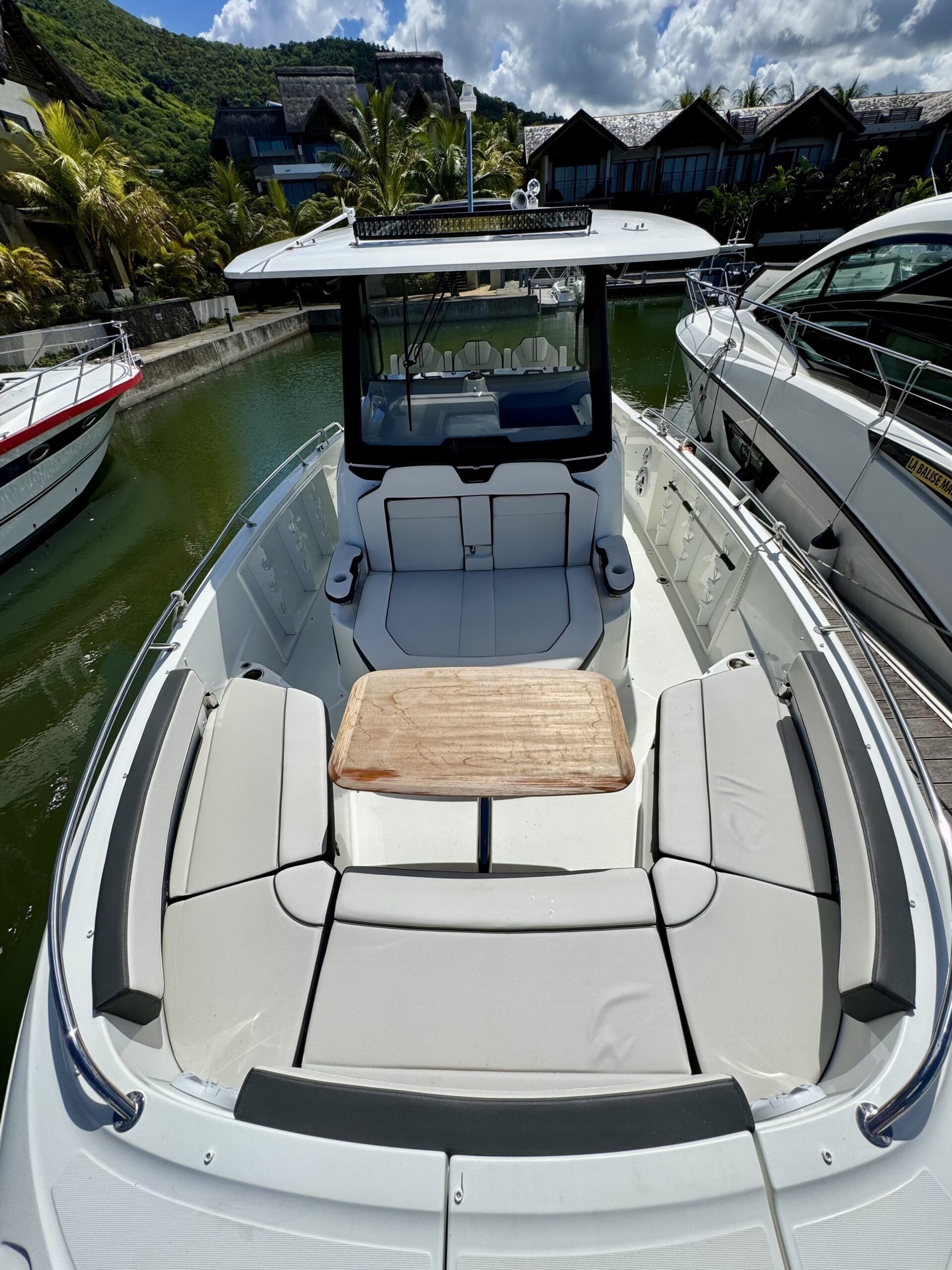 Jeanneau Cap Camarat 10.5CC